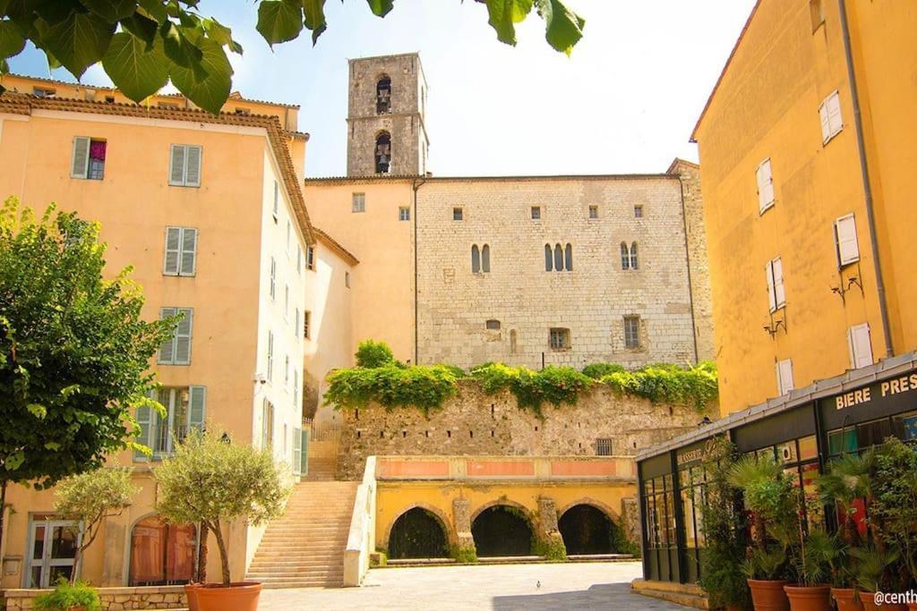Grasse : Centre Ville Superbe Appartement 2 Chambres ภายนอก รูปภาพ